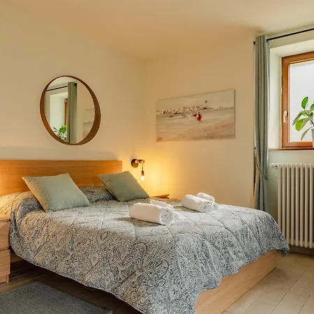 Casa Galya With Private Patio By Gardadoma * Brenzone sul Garda