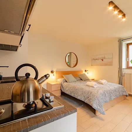 Casa Galya With Private Patio By Gardadoma Apartment *