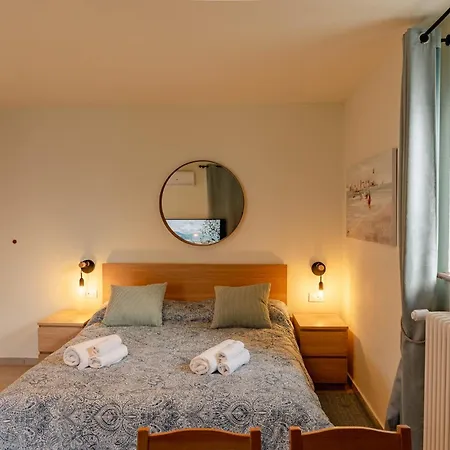 Casa Galya With Private Patio By Gardadoma Daire Brenzone sul Garda