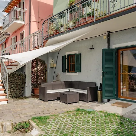 Apartamento Casa Galya With Private Patio By Gardadoma